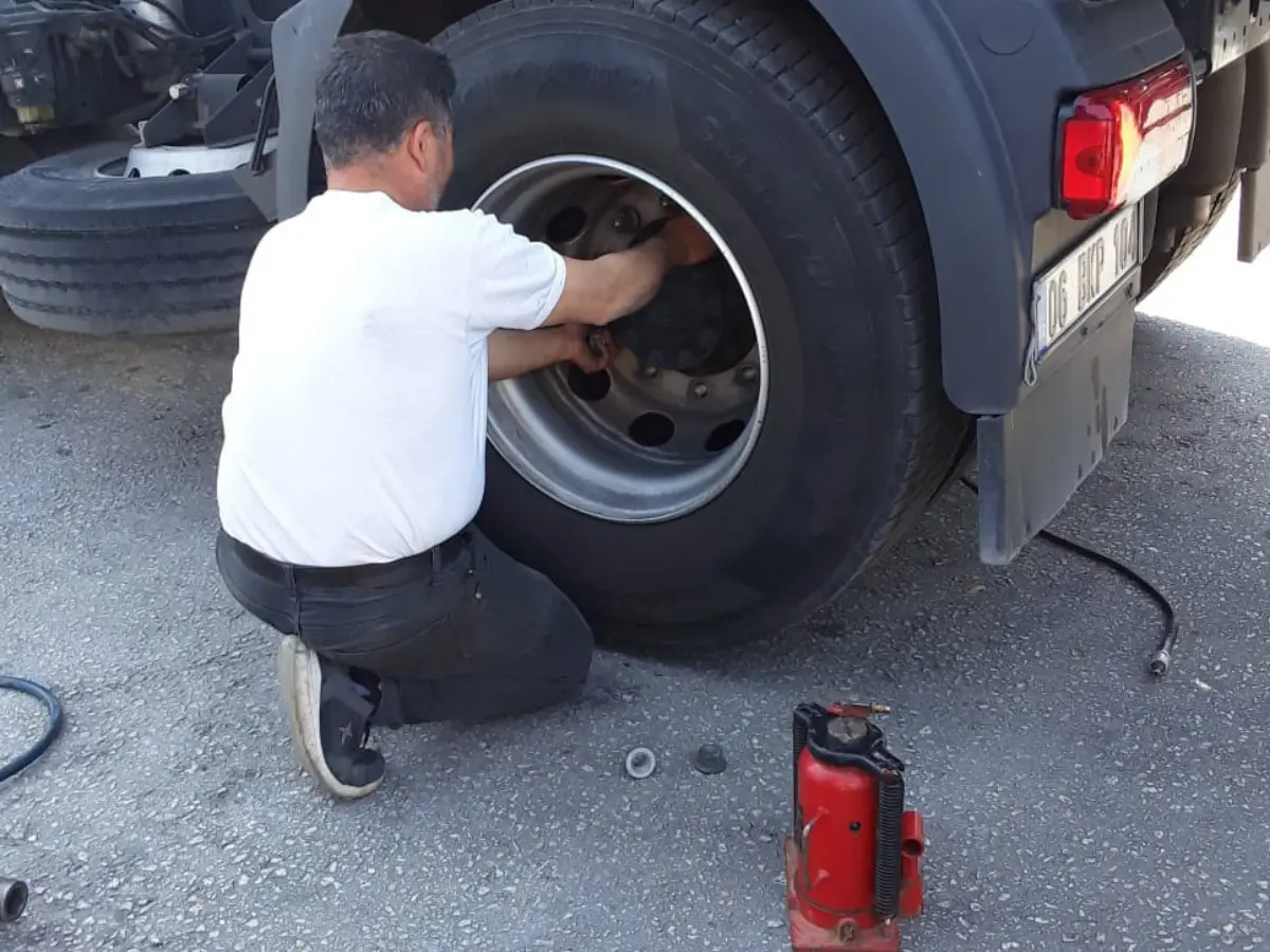 Yeşilyurt Oto Lastikçi