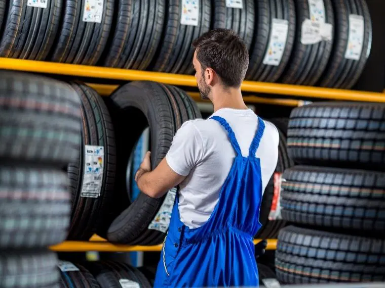 Yeşilyurt Oto Lastikçi